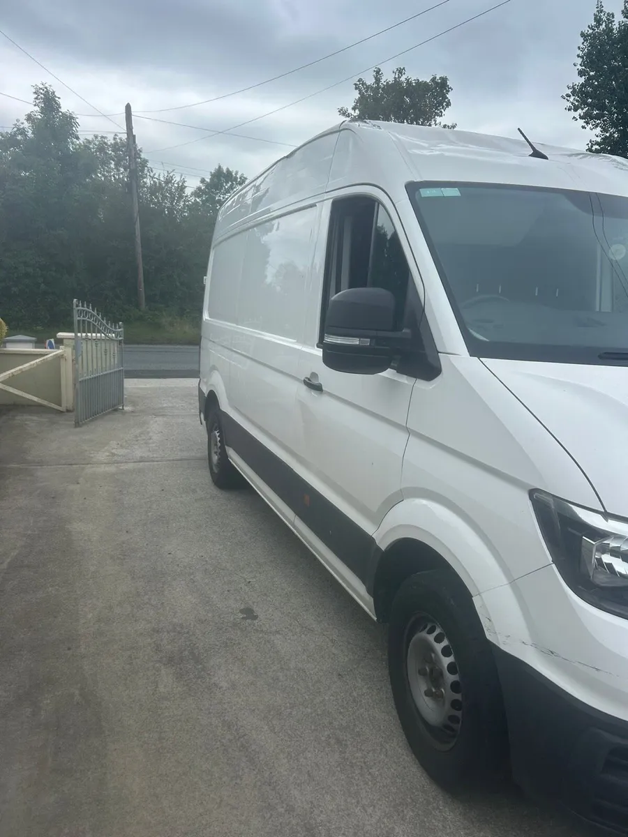 202 Volkswagen Crafter - Image 2