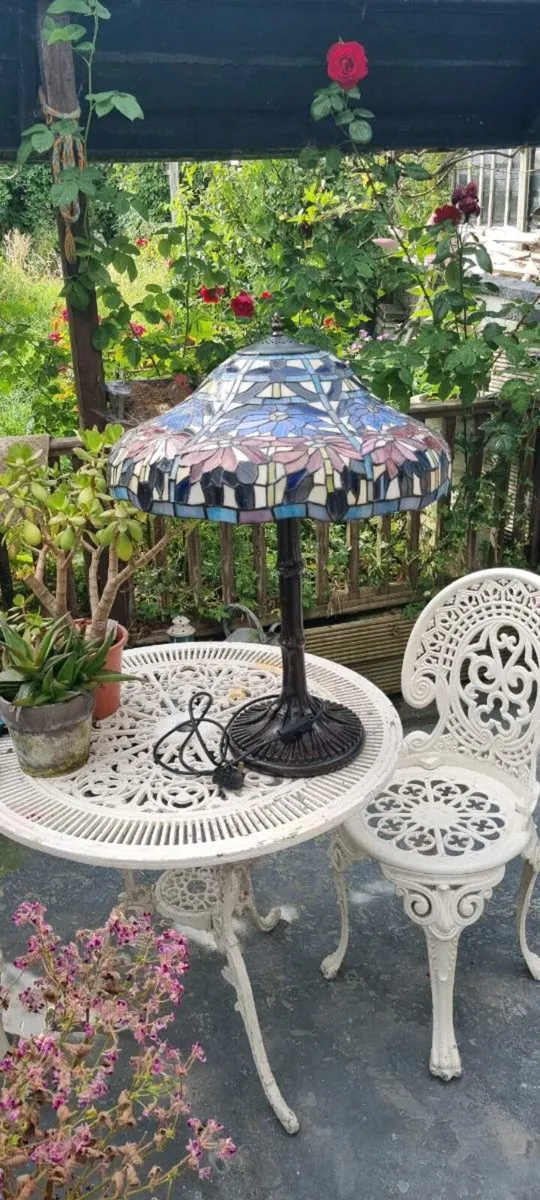 MASSIVE HUGE 21" WIDE  BAMBOO TTIFFANY TABLE LAMP - Image 1