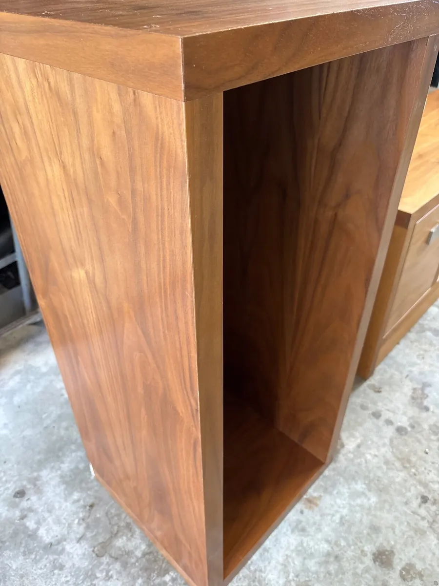Shelving unit - Image 2