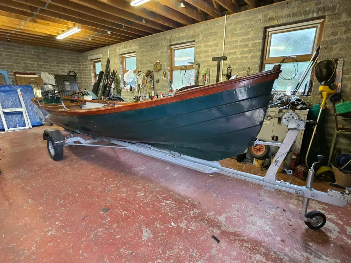 Fishing Boat 19ft - Image 1