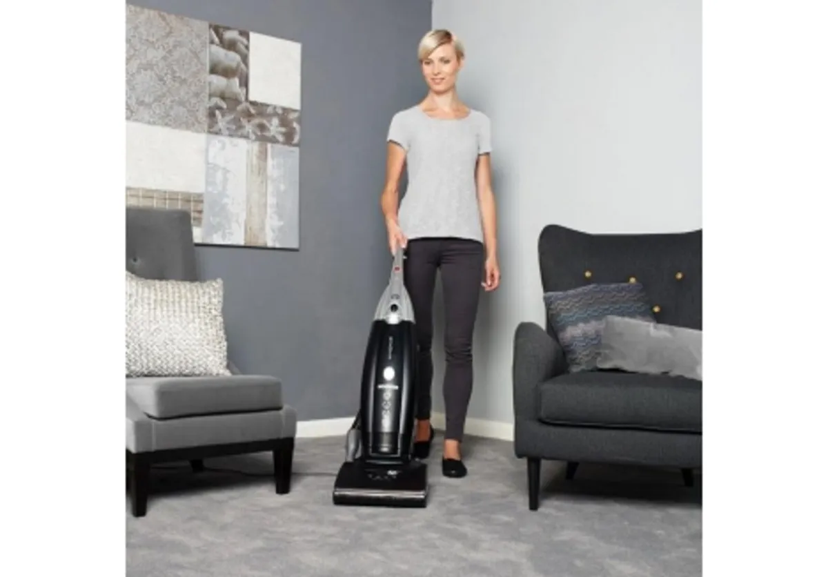 Hoover Enigma Bagged Pets Upright Vacuum Cleaner - Image 3