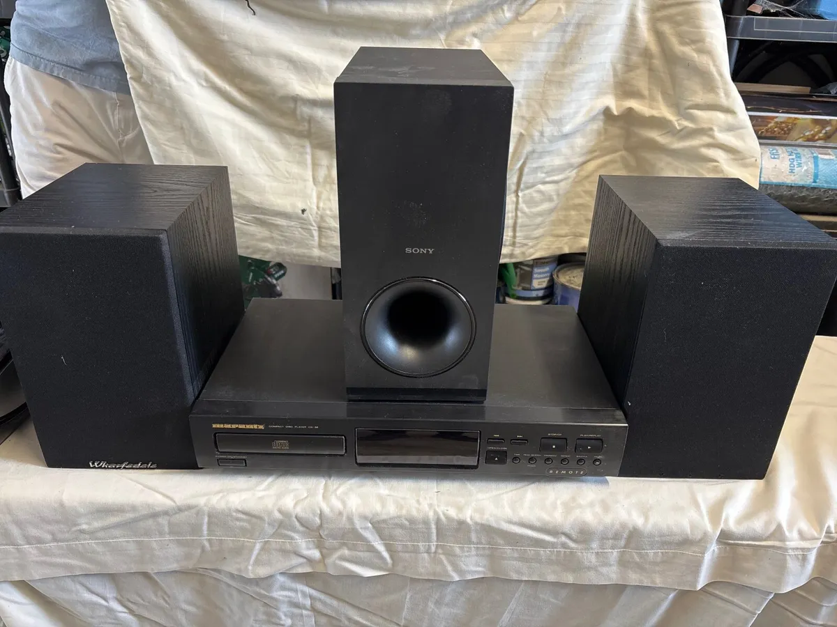 Stereo and amplifier - Image 1