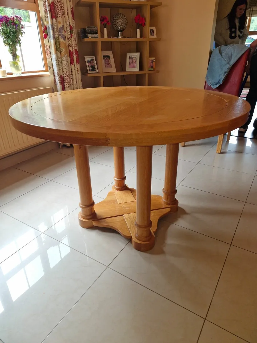 Round Oak Dining Table - 120cm diameter - Image 3