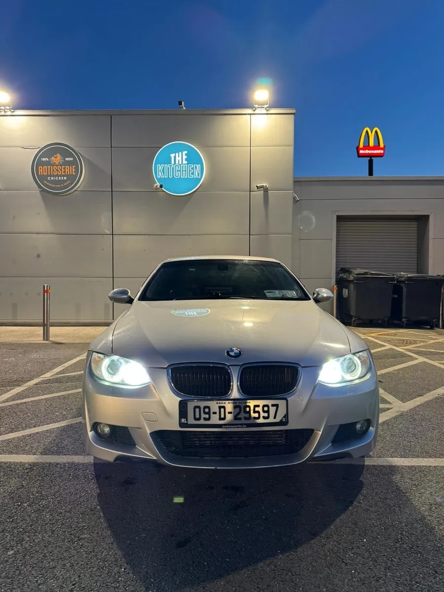 BMW 3 - Image 1