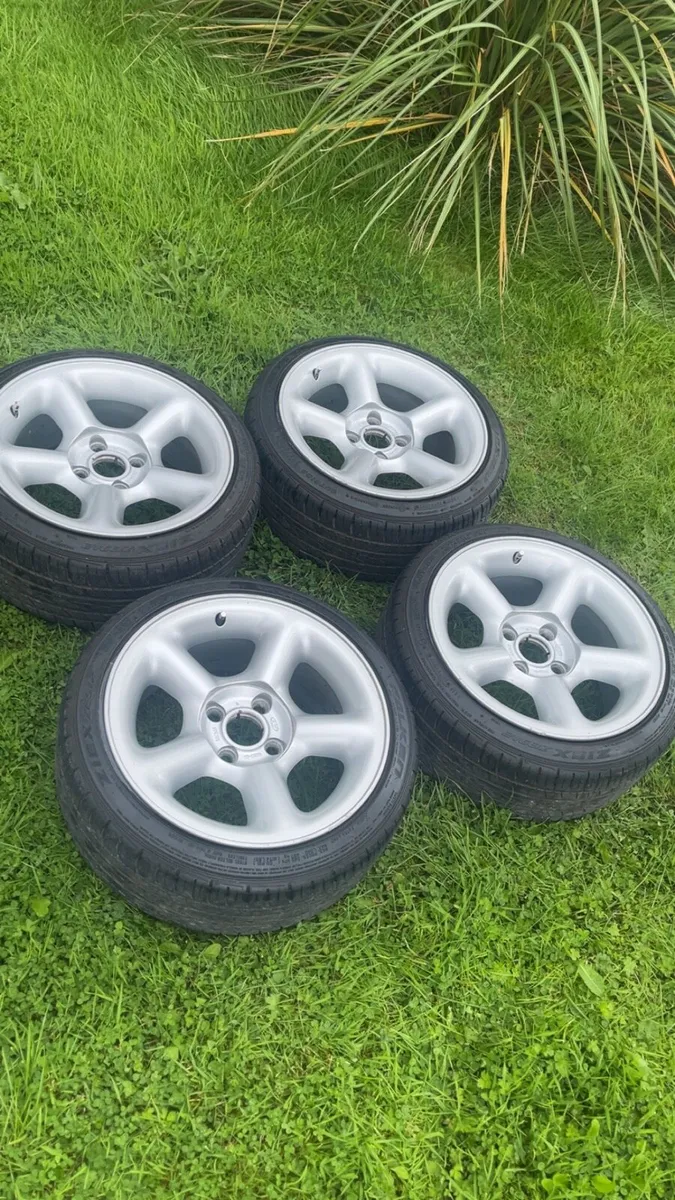 Ford Sierra parts - Image 1