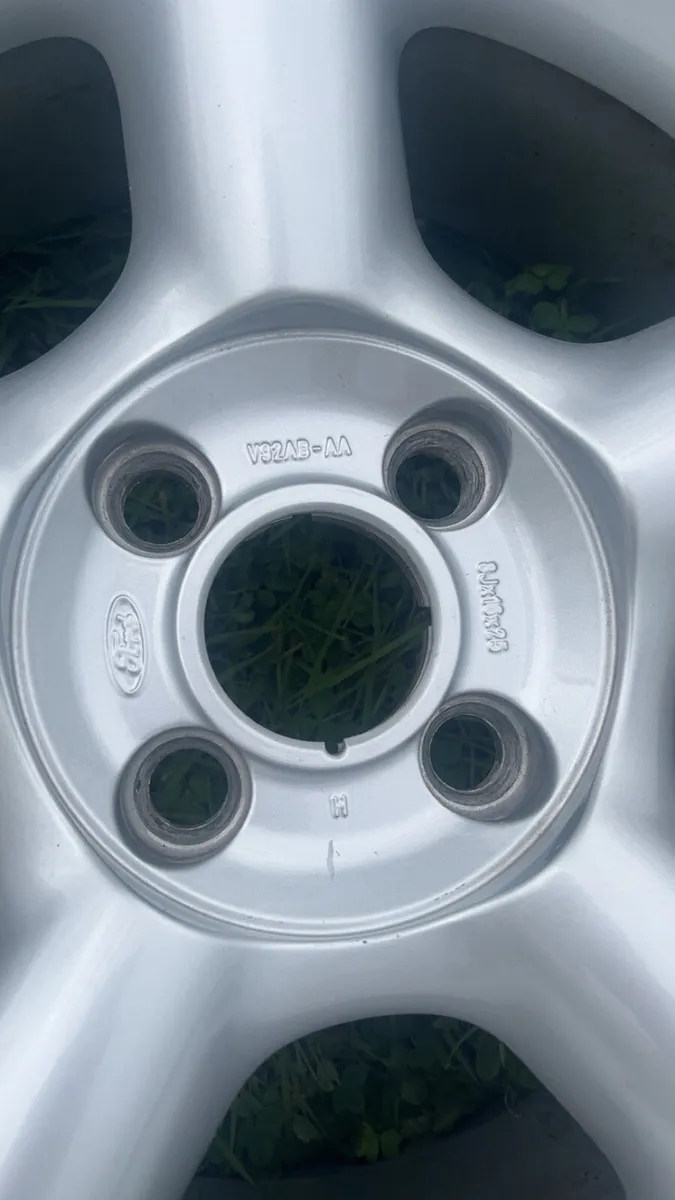 Ford Sierra parts - Image 2