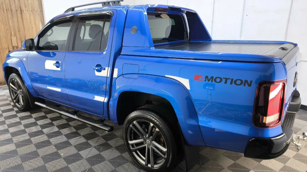 Volkswagen Amarok 3.0 v6 Aventura - Image 2