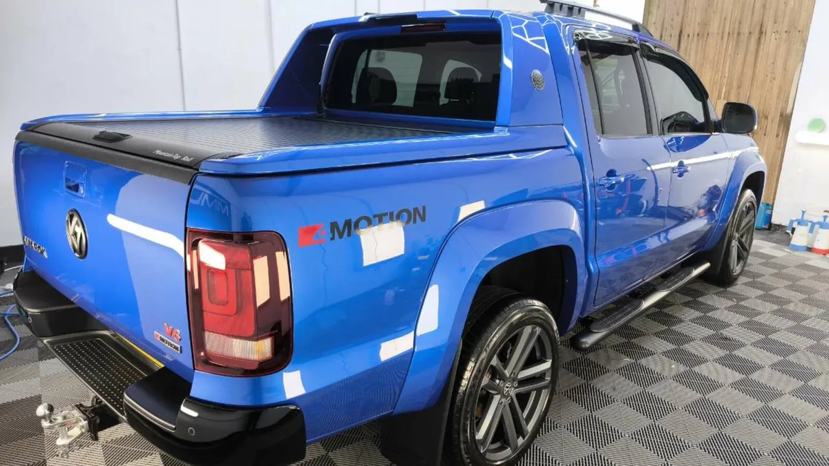 Volkswagen Amarok 3.0 v6 Aventura - Image 3