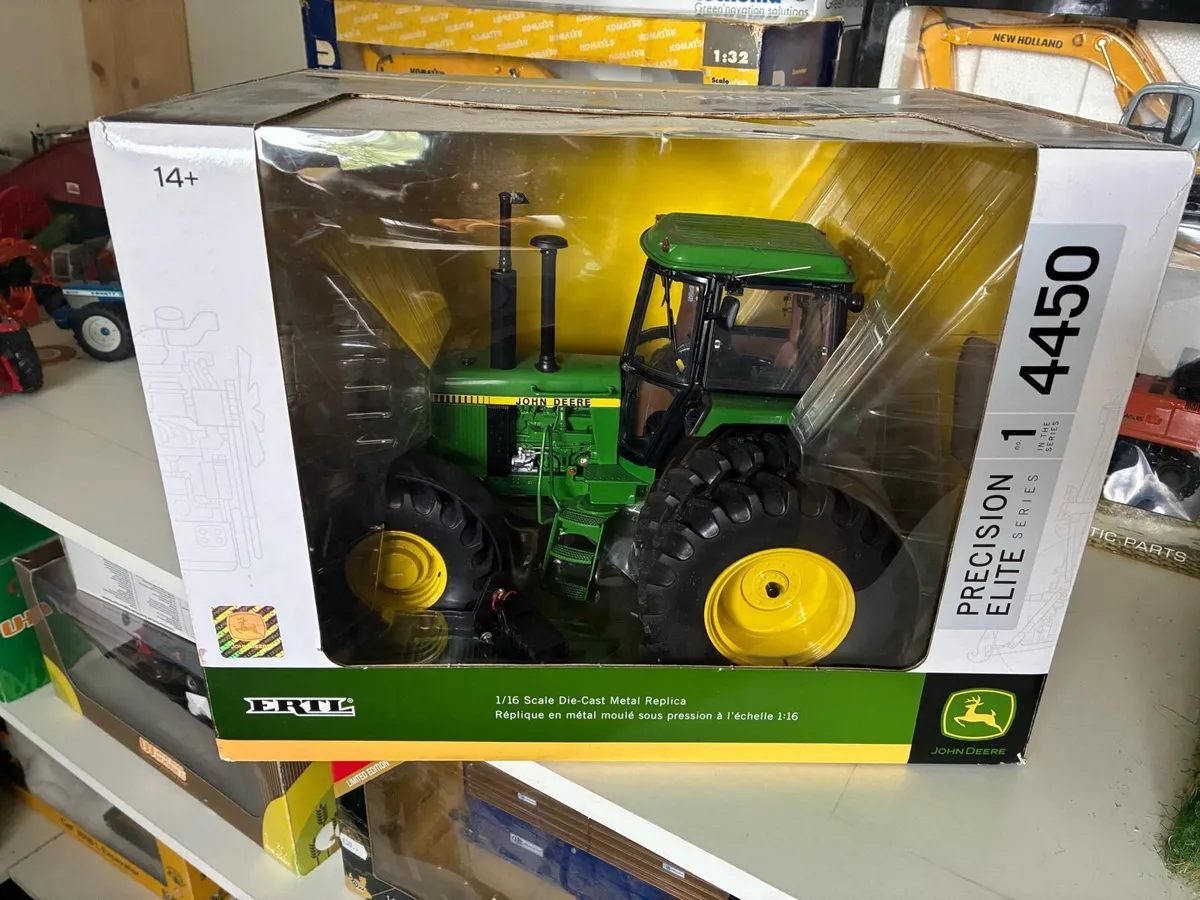 1:16 scale John Deere - Image 1