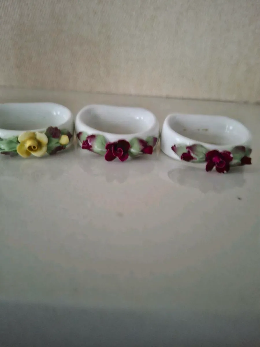 Vintage Three  New Aynsley Napkin Rings