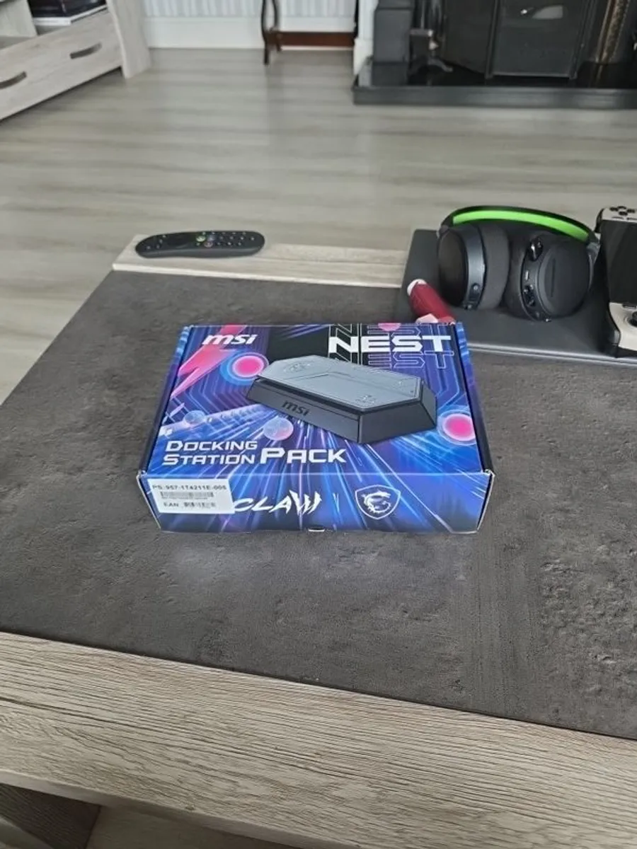 msi claw  docking station for