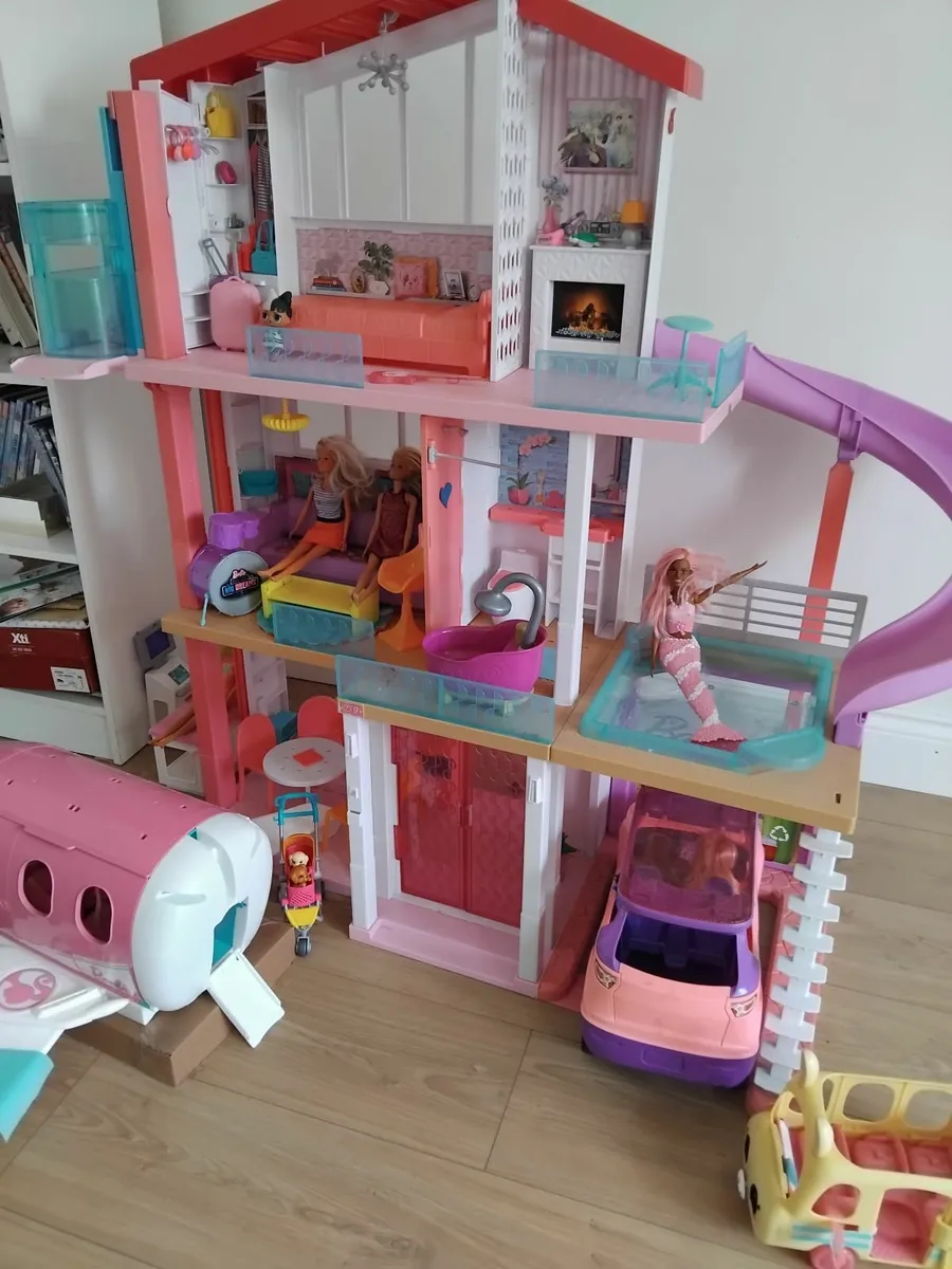 Bairbe Dream House...like new - Image 1
