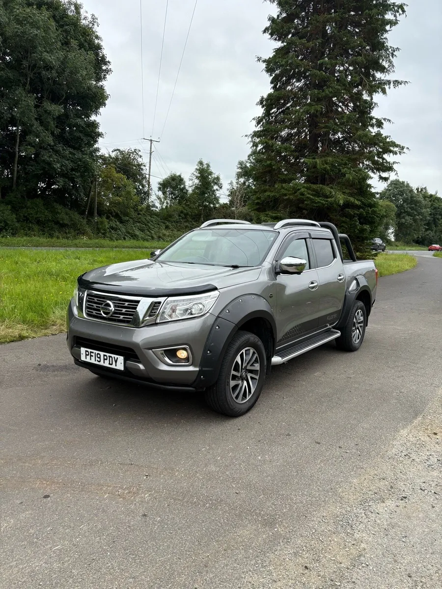 2019 Nissan Navara top spec - Image 1