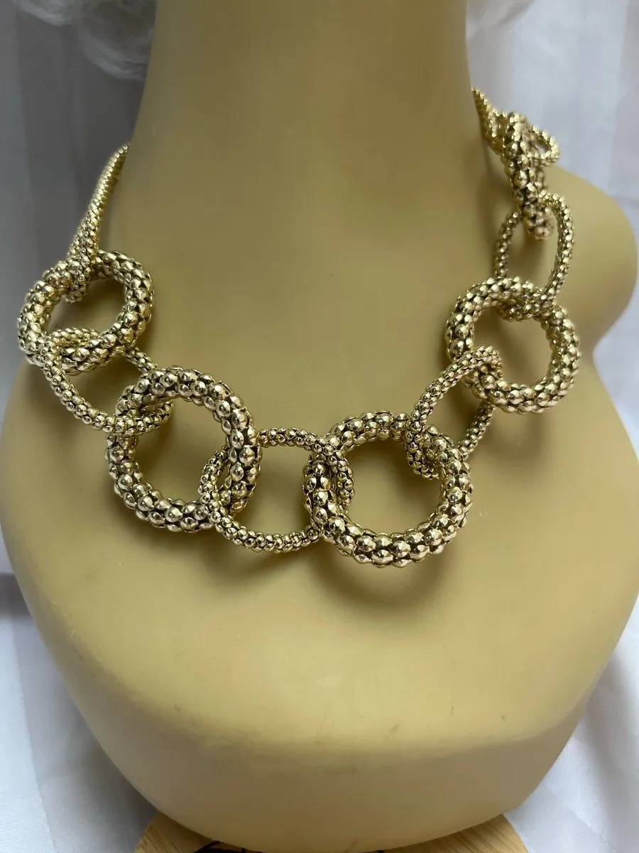 Vintage gold effect necklace - Image 1