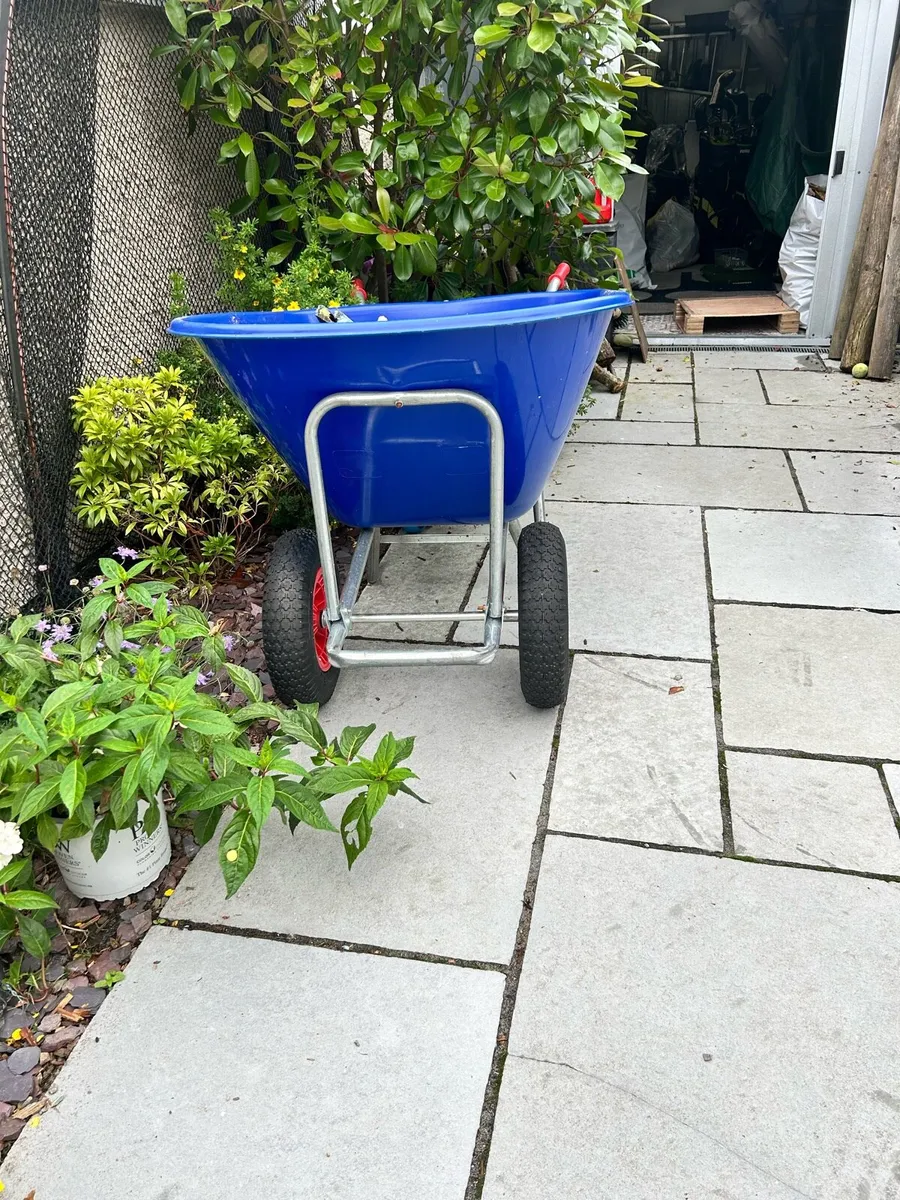 Twin wheel barrow - Image 2