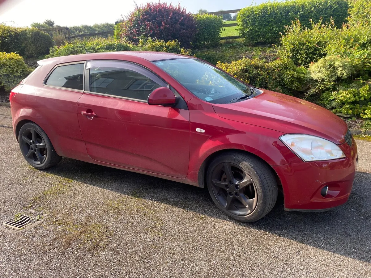 Kia Ceed 2009 - Image 1