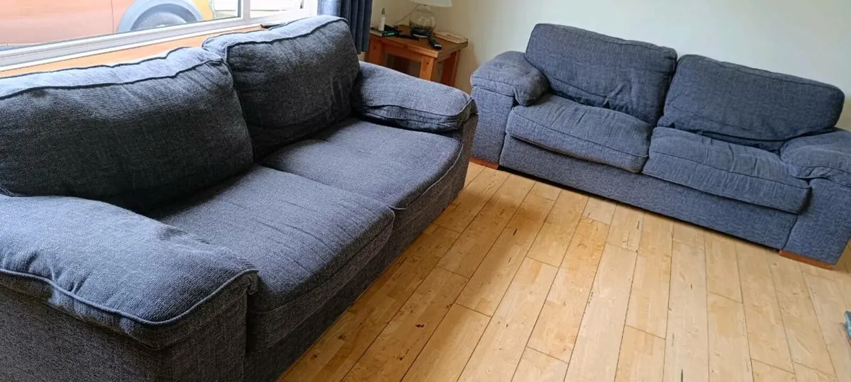 2 x 3 seater couches - Image 3