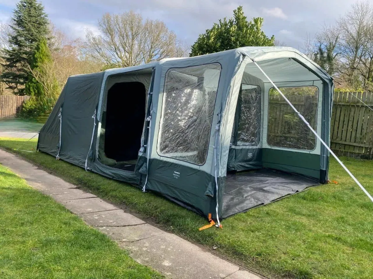 Dometic Rarotonga FTT 401 4 Person Air Inflatable - Image 1
