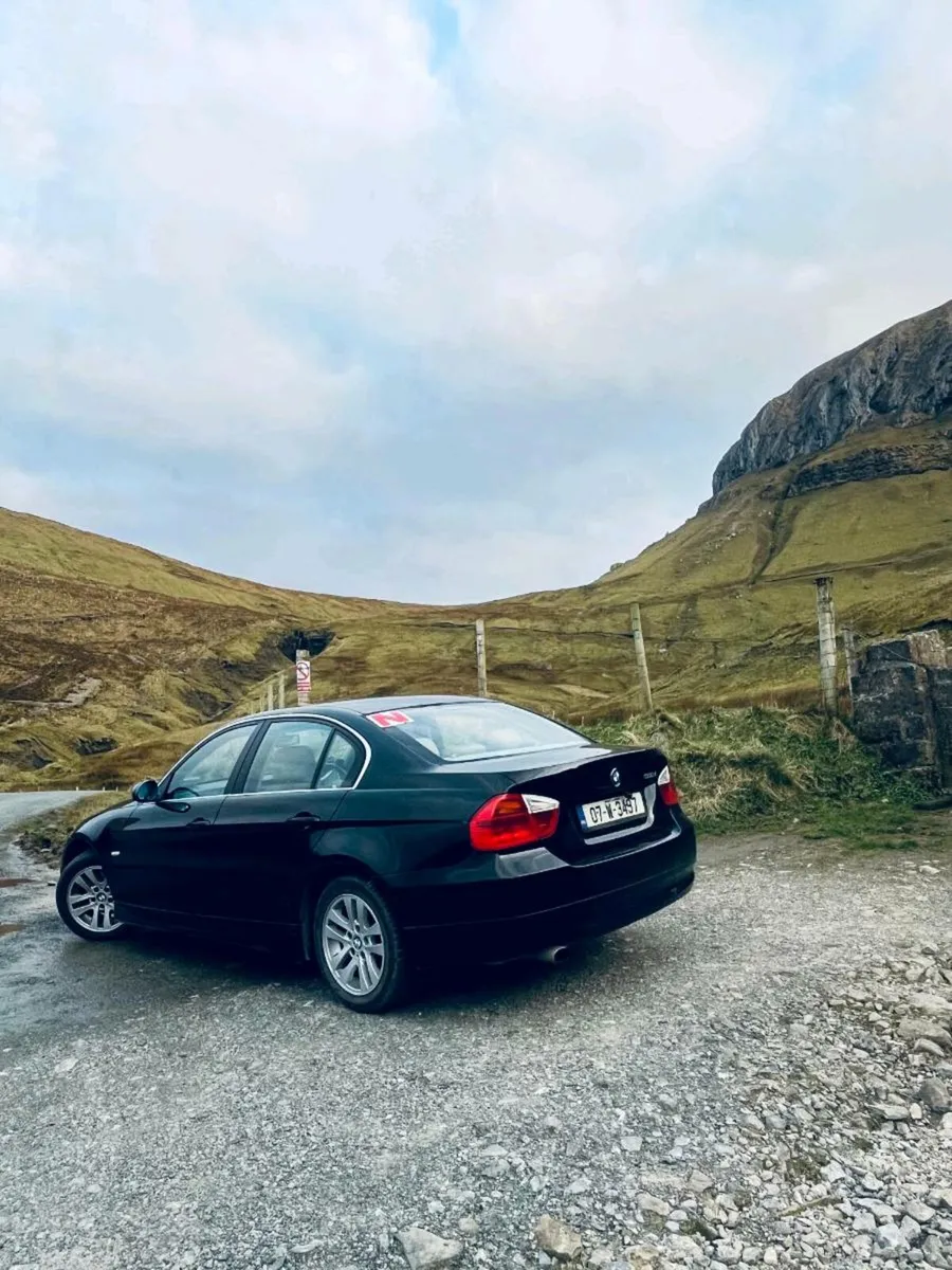 BMW Series 3 2007 - Image 2