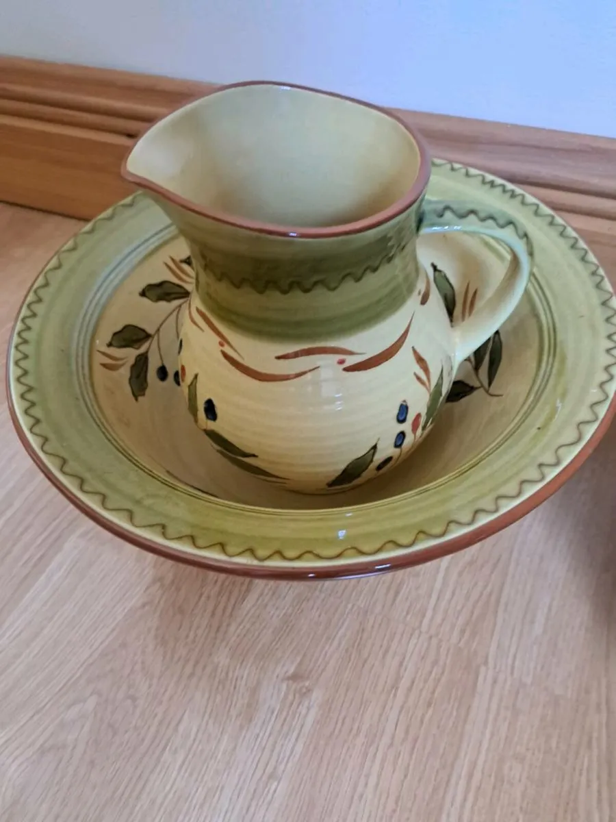 Pottery set - Image 2