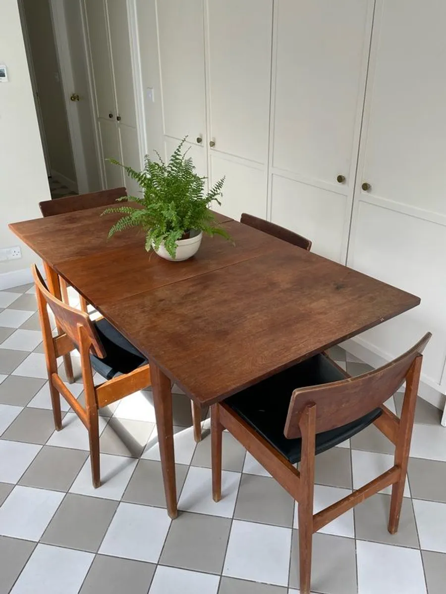 Mid century Retro Extendable Dining Table - Image 2