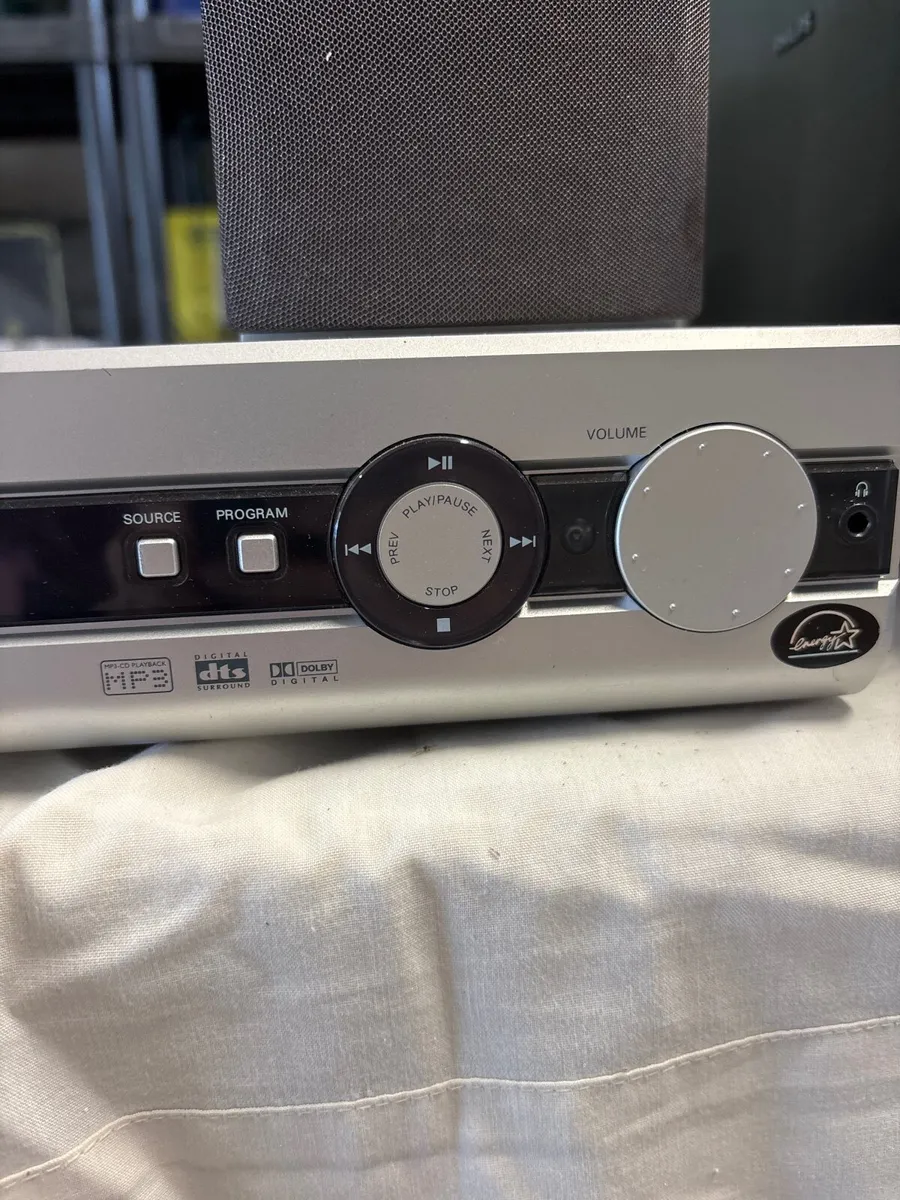 Home theatre system - Image 3