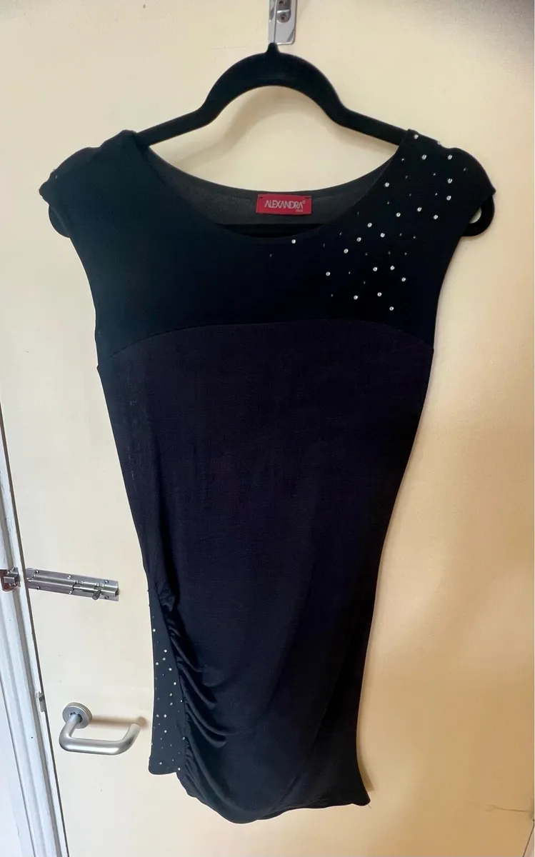 Dresses - Image 4