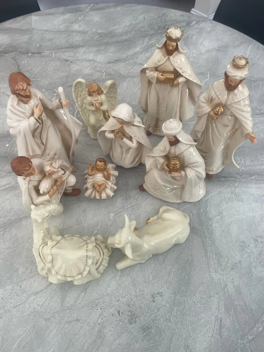 Nativity figurines - Image 2