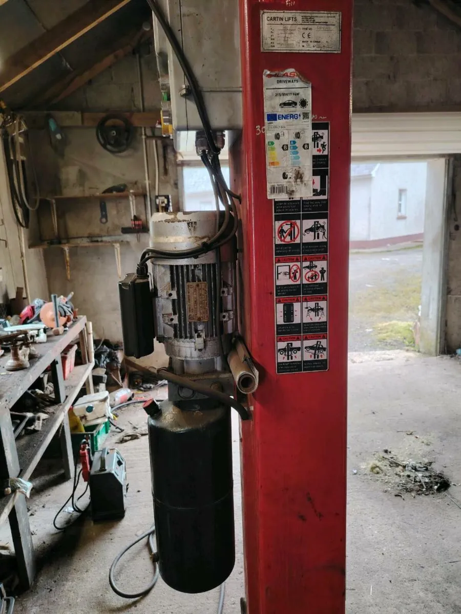 2 post car lift 4tonne - Image 2