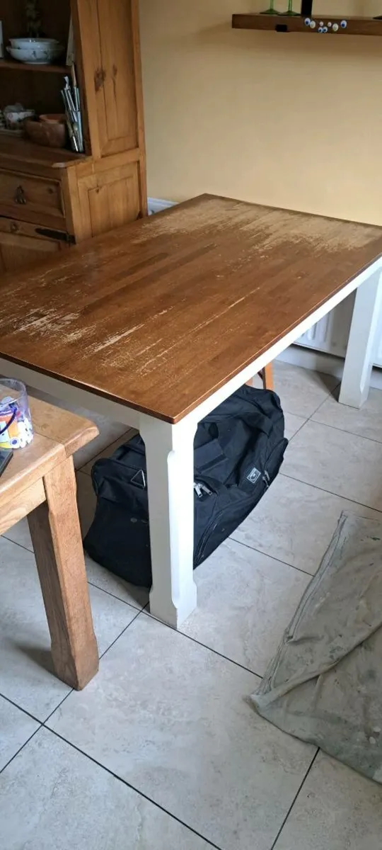 Used table no chairs - Image 2