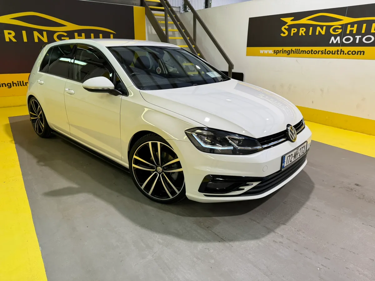 2017 Volkswagen Golf 1.4TSi Highline Automatic - Image 2