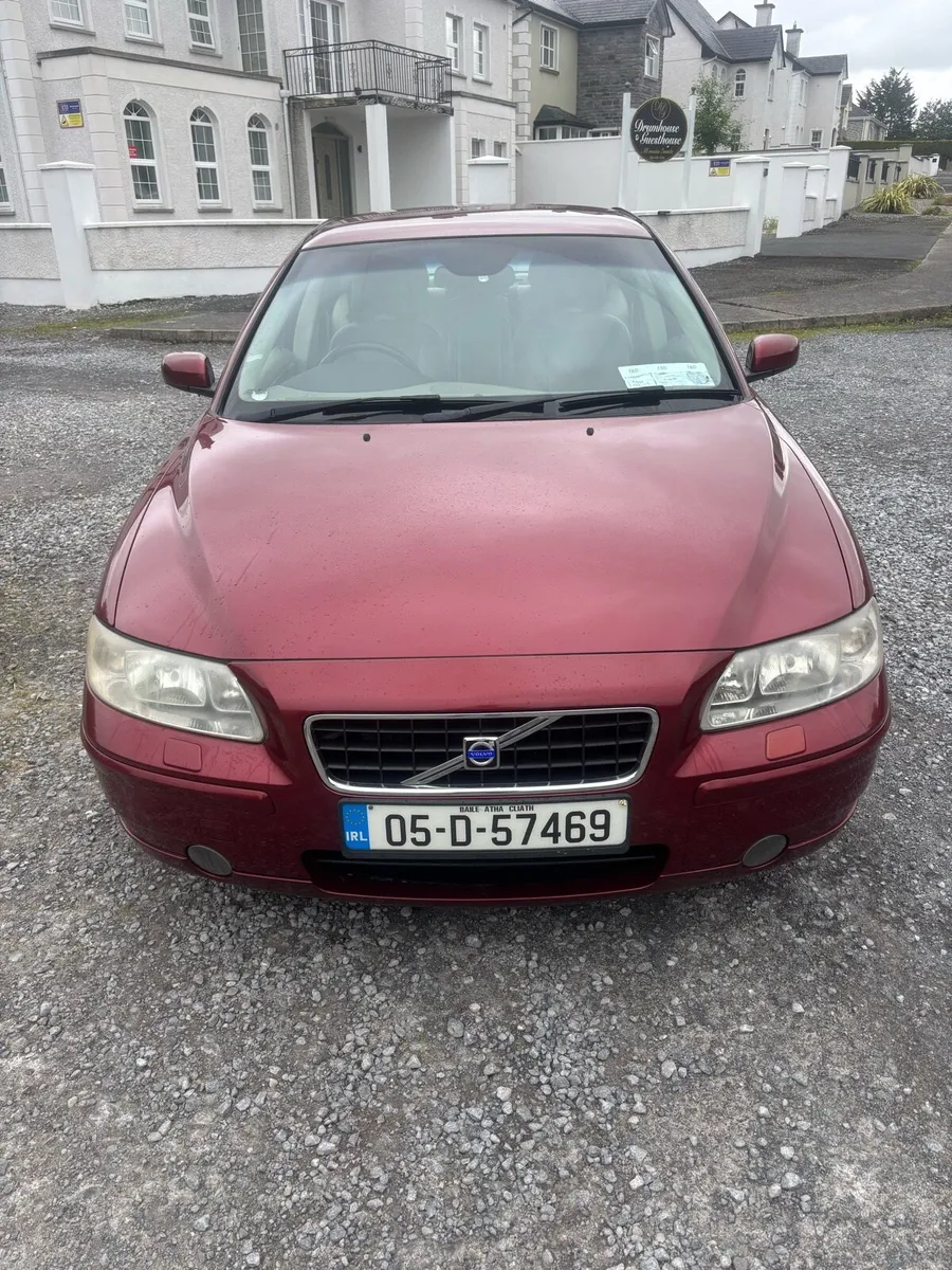 2005 Volvo V60 2.4 Diesel Twin Turbo - Image 2