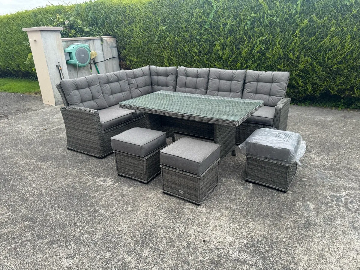 Rathwood Hampton Corner Set - Image 1