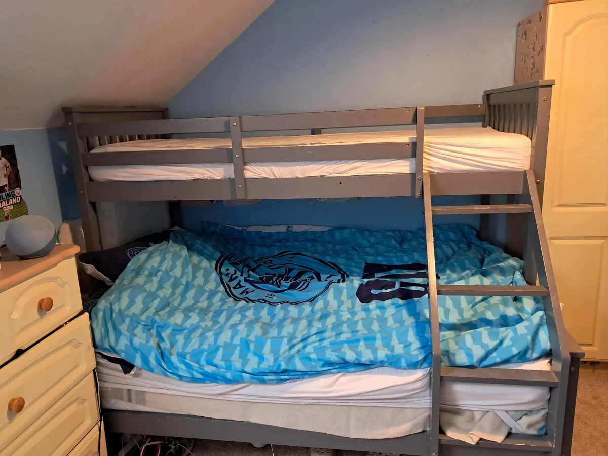 Triple bunk beds - Image 3