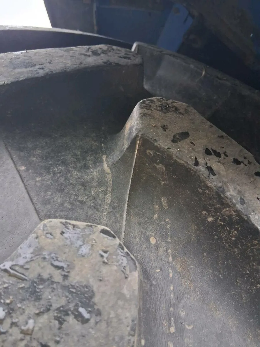 New holland TM wheels - Image 2