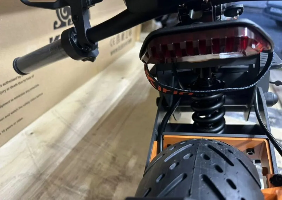 Electric scooter kukirin G 4 sport 2000 Batt - Image 3