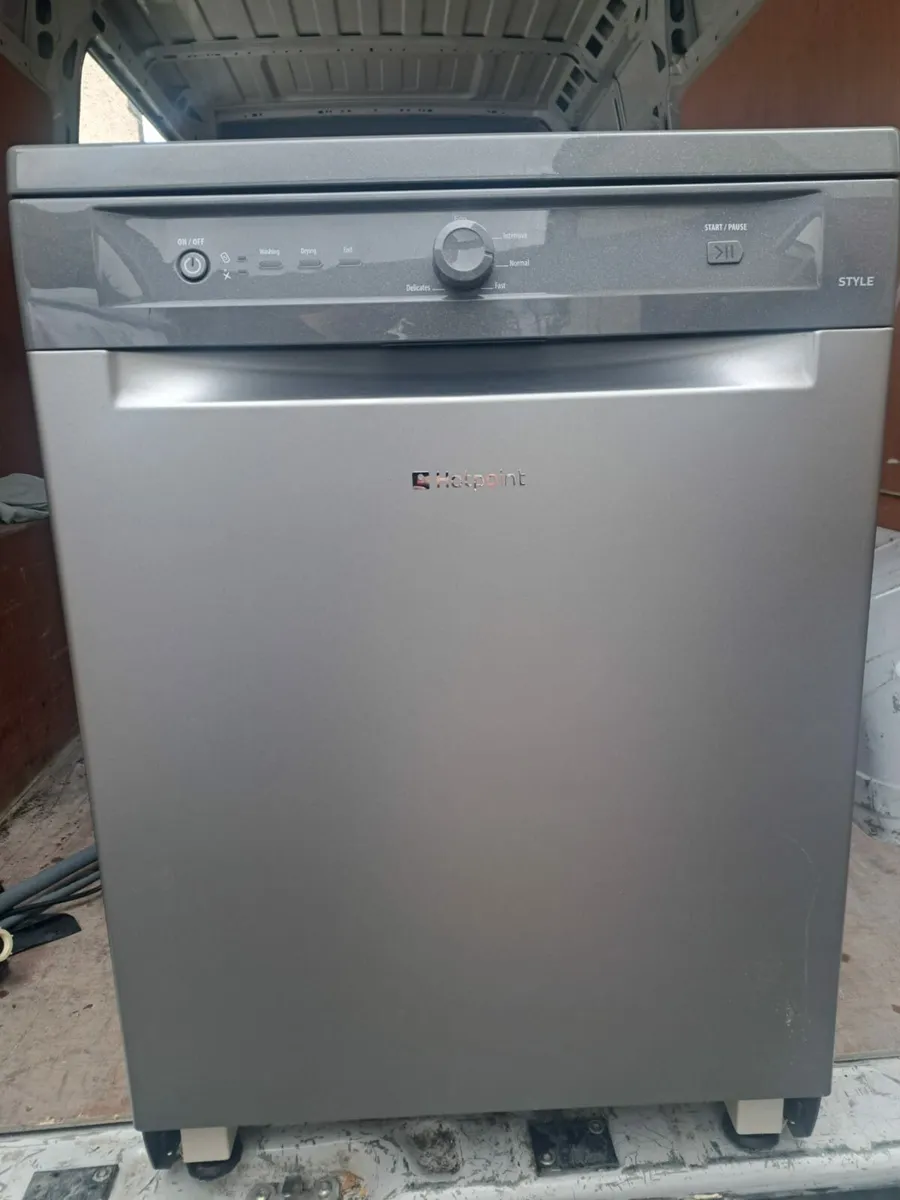 Hotpoint Dishwasher - Image 1