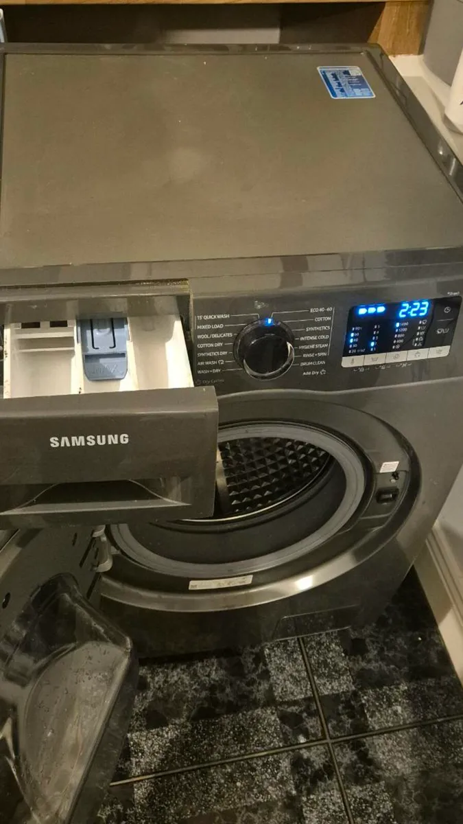 Samsung Washer dryer - Image 3