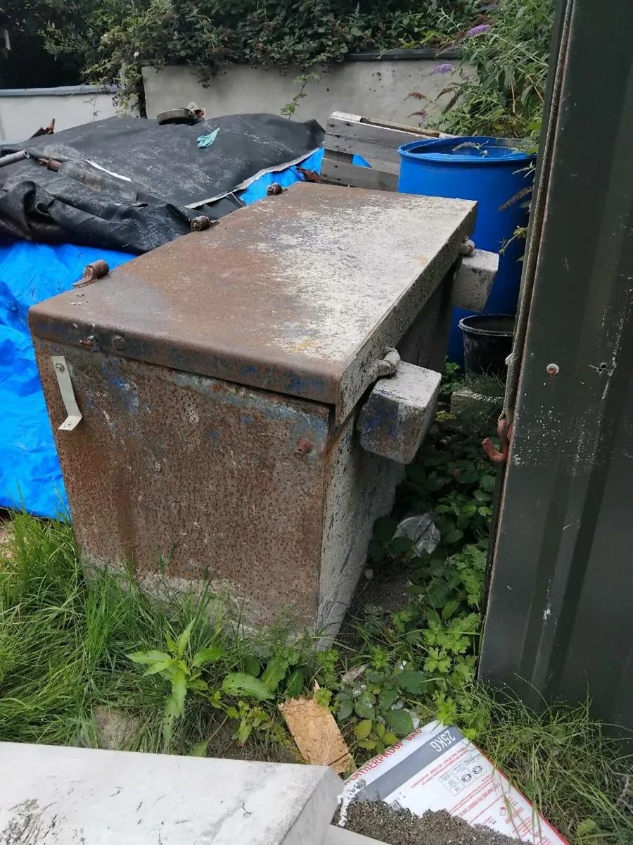 Tool box - Image 1