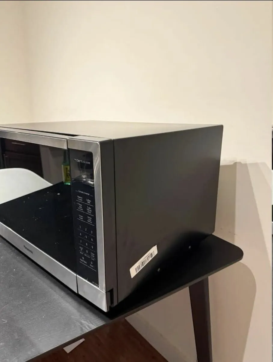 Panasonic 2.2 cu. ft. Stainless-Steel Microwave - Image 2