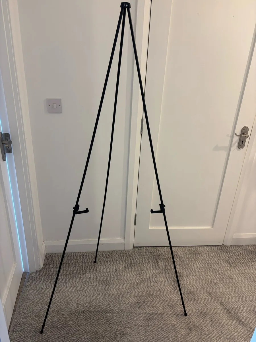 Easel for Welcome Sign