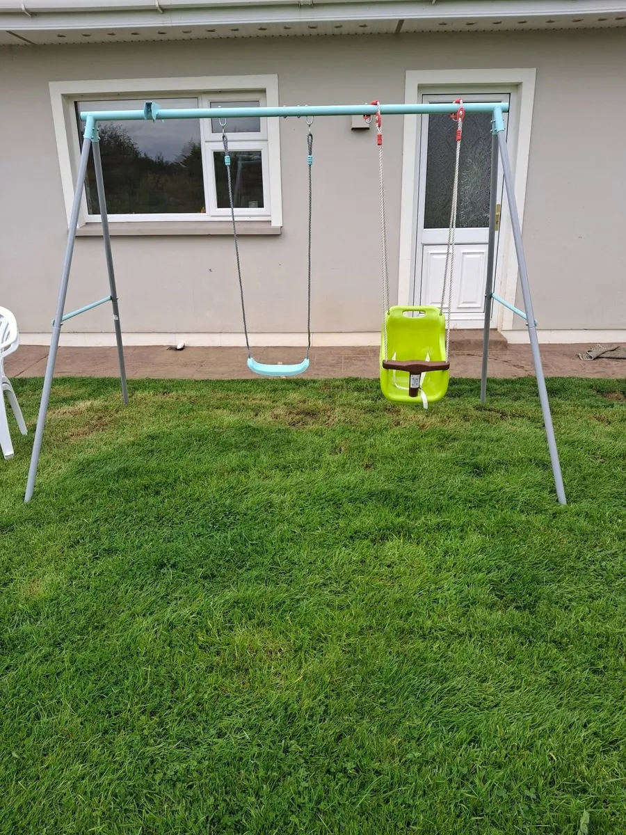 Swings with seesaw - Image 4