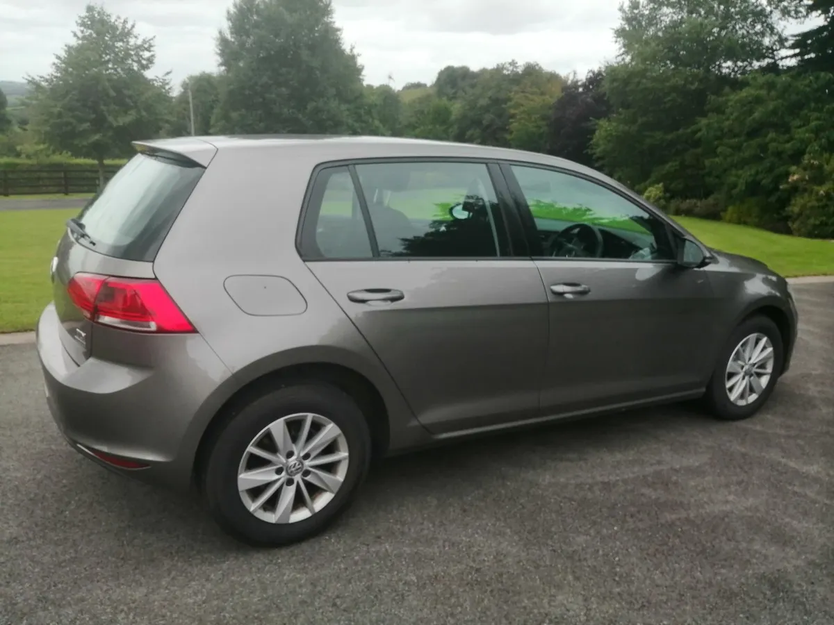 Volkswagen Golf 2013 - Image 2