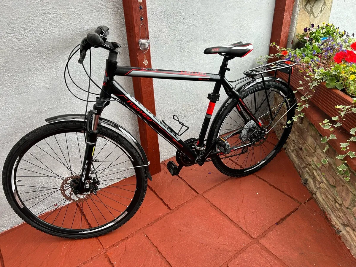 2 bicycles for sale ladies and gents. - Image 1