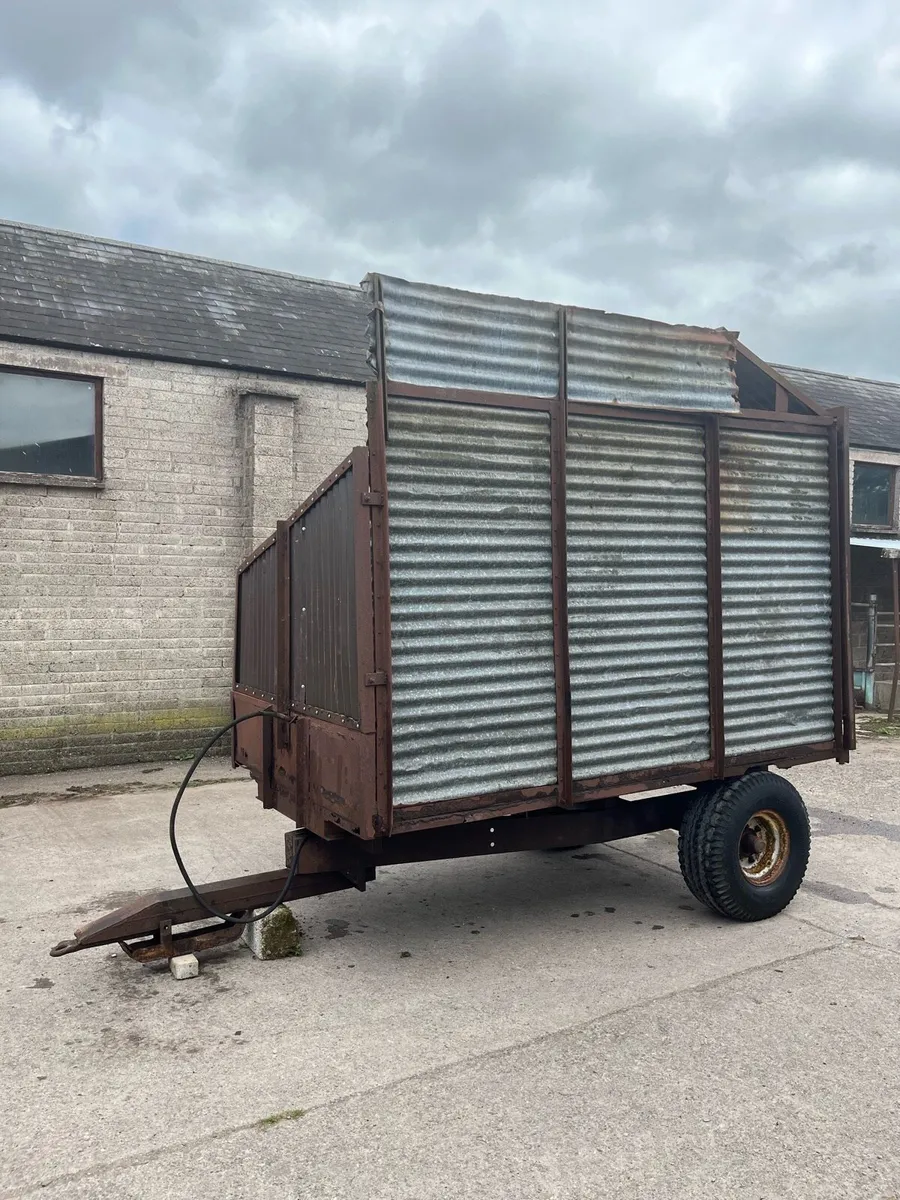 Silage trailer - Image 1