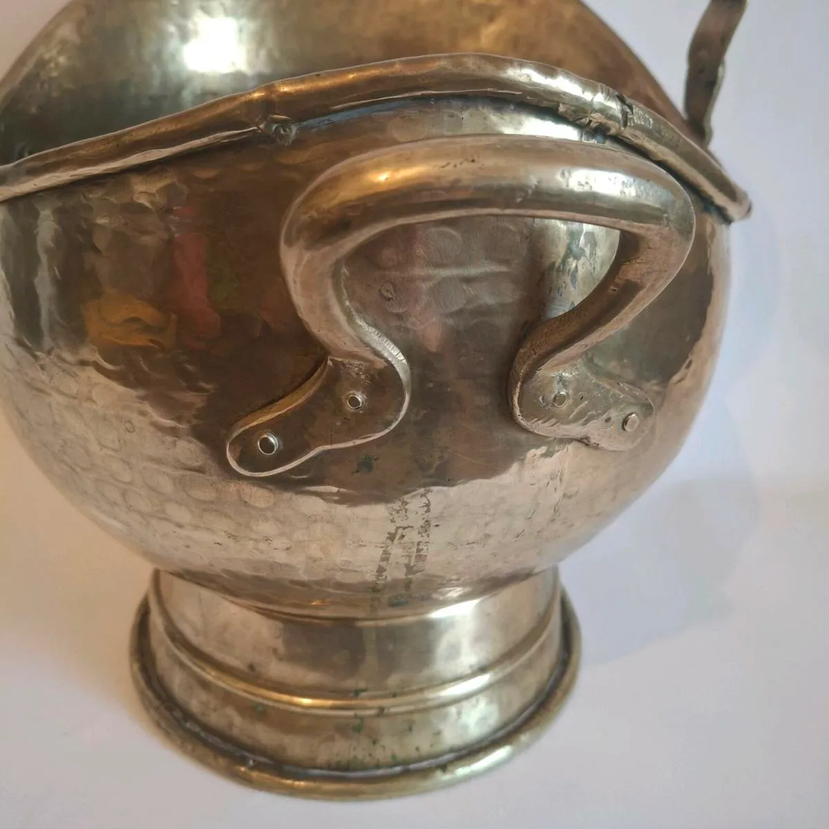 Victorian Brass Coal Scuttle/Planter - Image 3