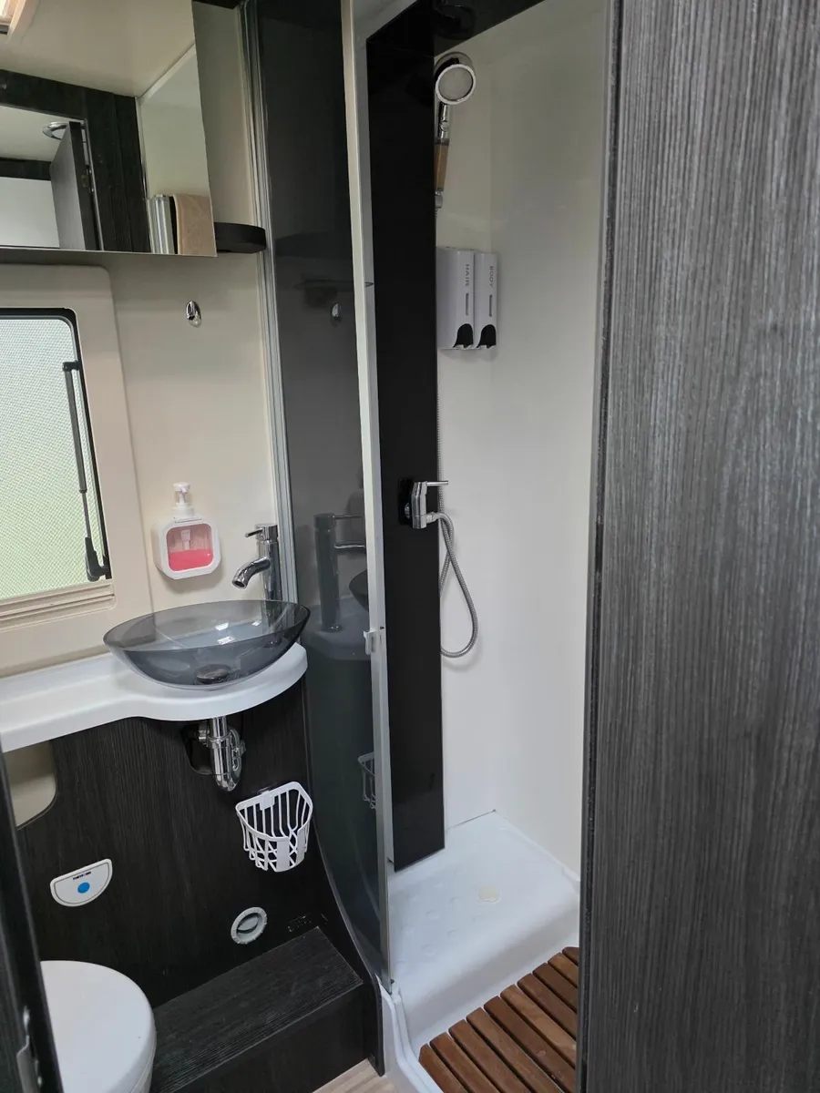 Camper (Benimar 242) 2018 - Image 4