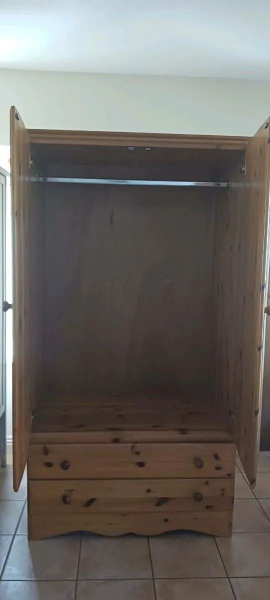 Wardrobe - Image 2