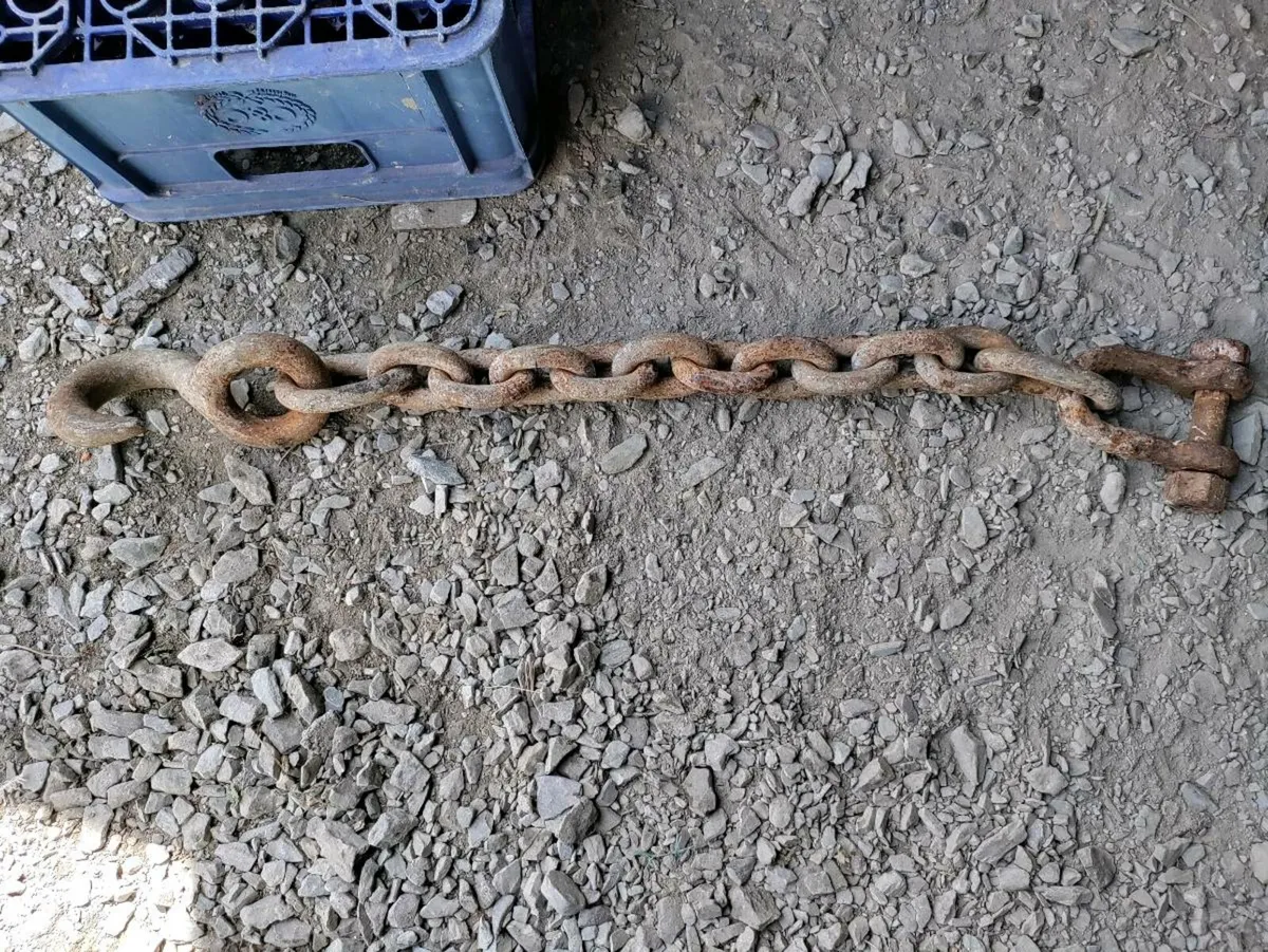 Heavy duty lifting chain with large hook - Image 3