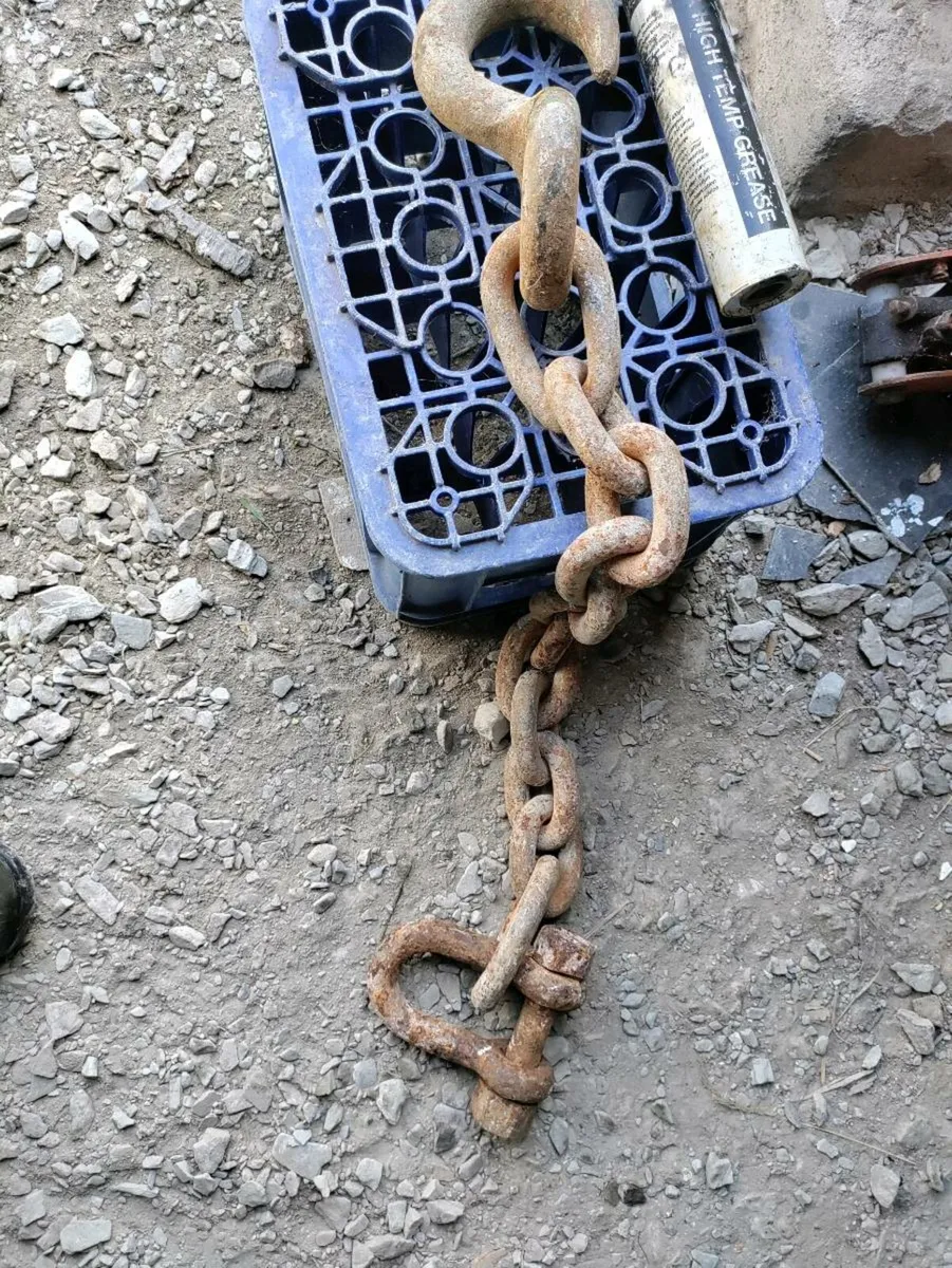 Heavy duty lifting chain with large hook - Image 4